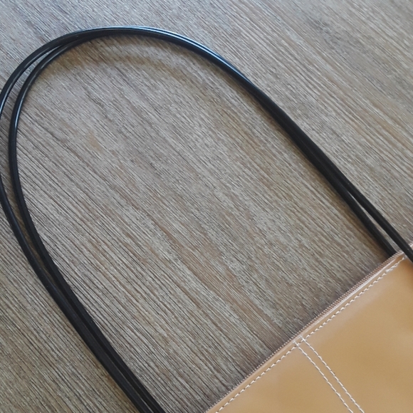 Tan Hobo Purse - Picture 3 of 5